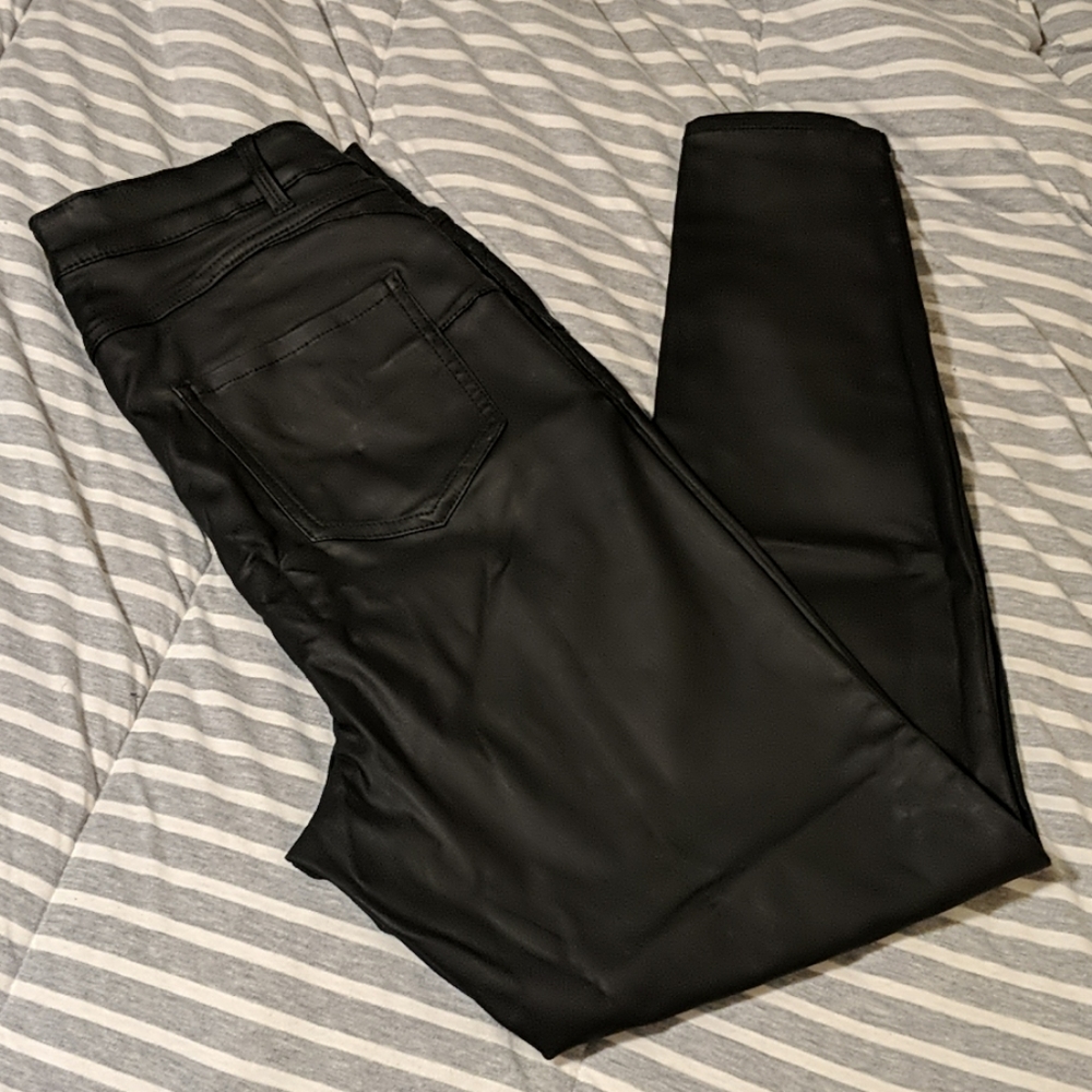 Faux leather coated skinny jean